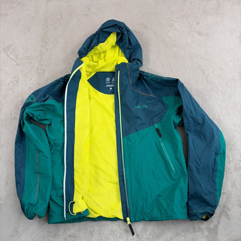 Musto‎ Evolution Waterproof Sailing Jacket Men Medium Mesh Lined Hooded RipStop